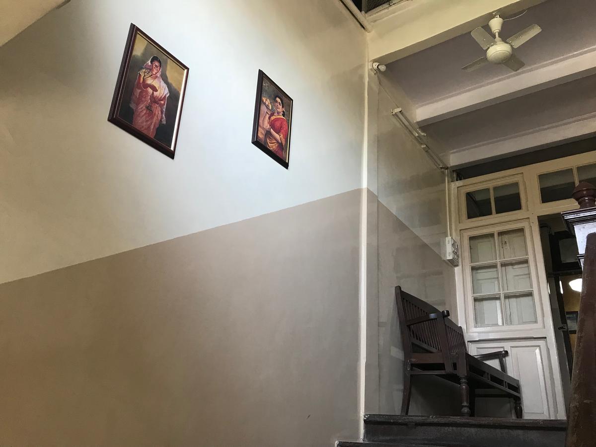 Modern Hindu Hotel - Mumbai — Photos 1